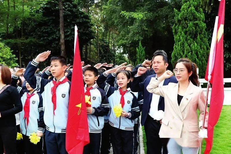 穿越遗弃的森林