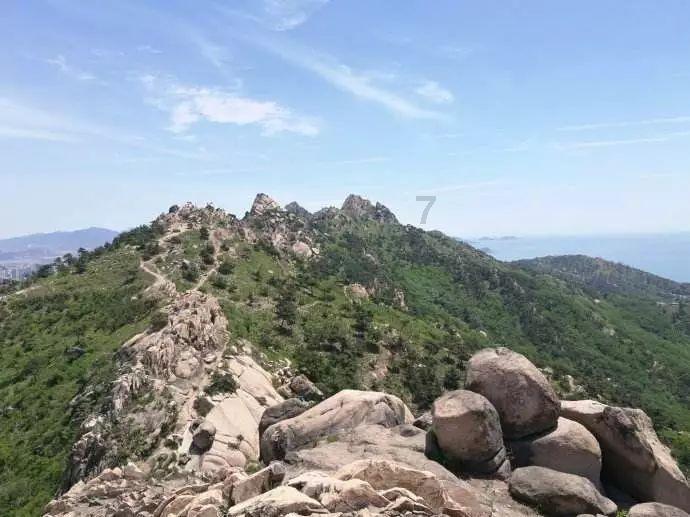“寸土寸金”诱惑和土地资源瓶颈挡路,为民服务的公共设施怎样才能又多又好?
